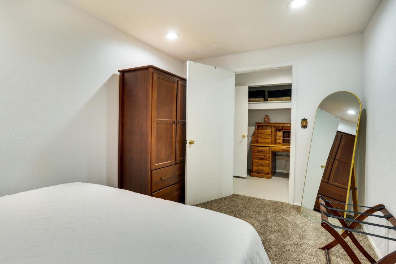 Rapid City Apartment With Mountain Views! Exterior photo